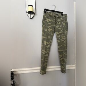American Eagle Outfitters Green Camouflage Skinny Jeans